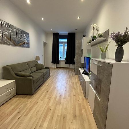 Schoene, Helle Wohnung In Stadtnaehe Відень Екстер'єр фото