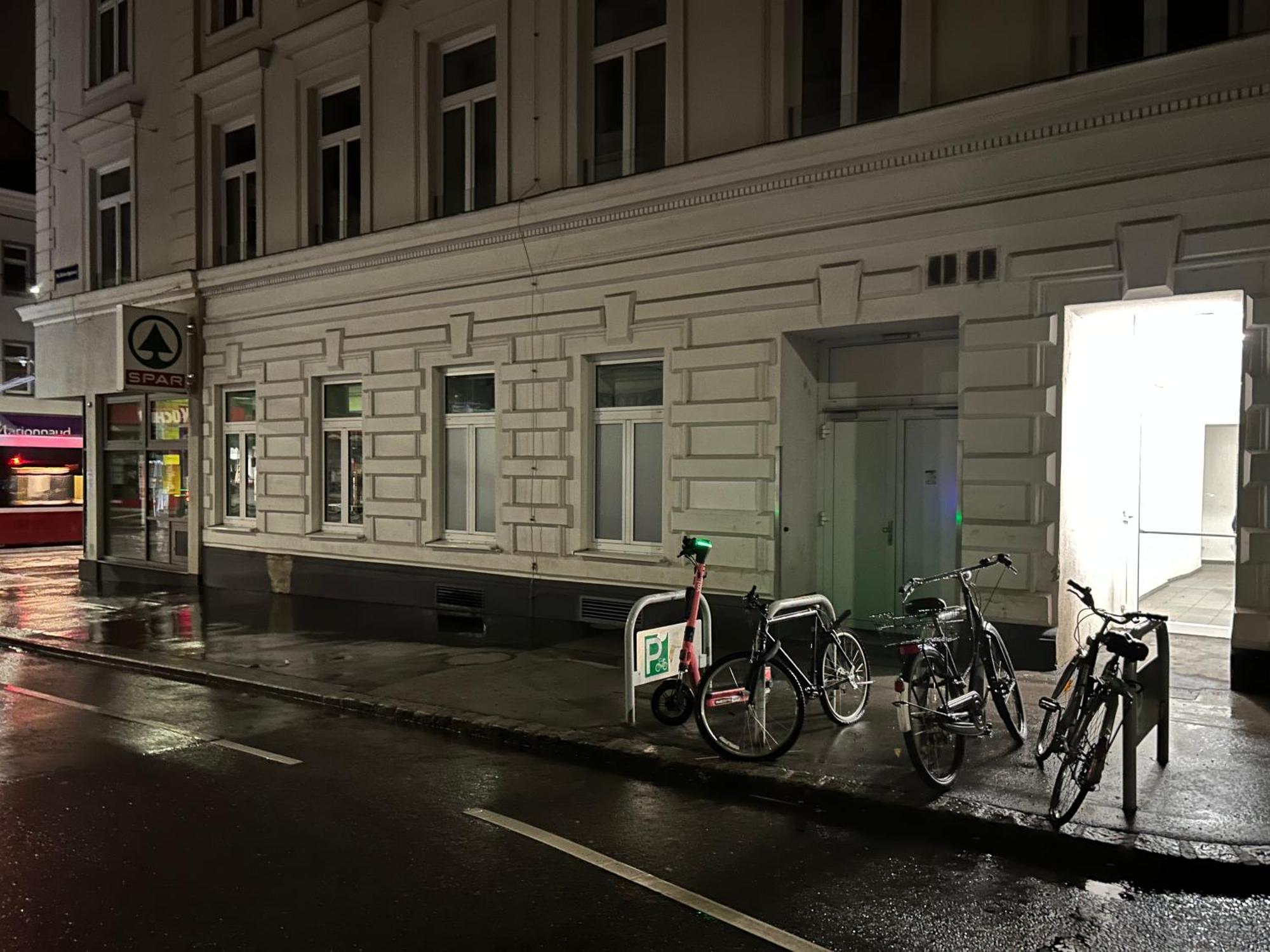 Schoene, Helle Wohnung In Stadtnaehe Відень Екстер'єр фото
