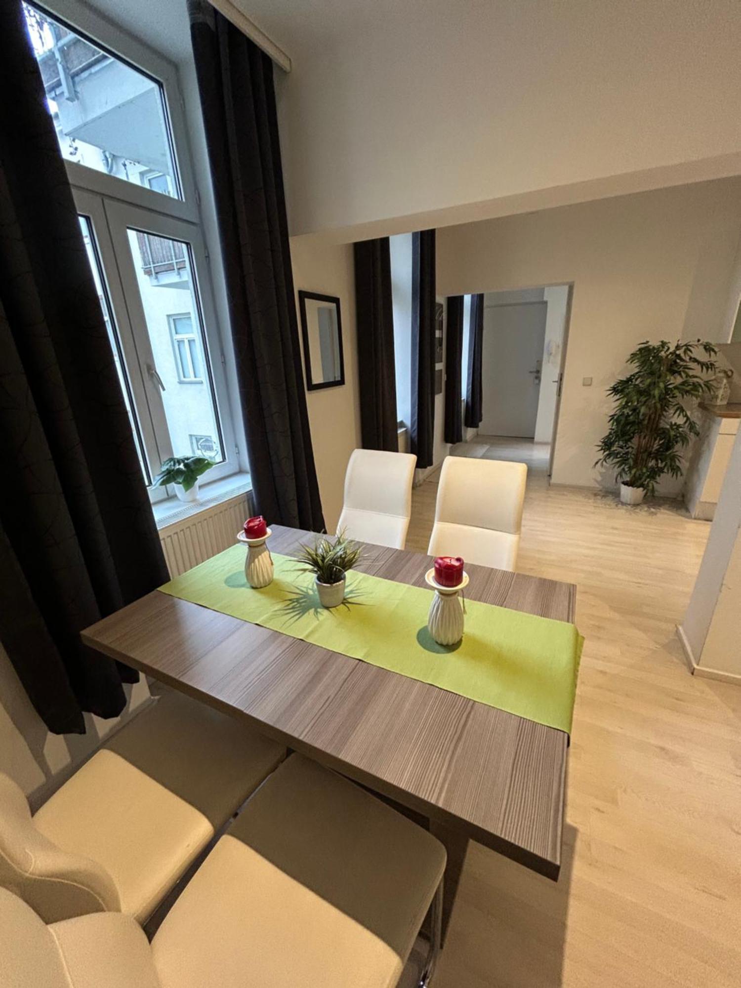 Schoene, Helle Wohnung In Stadtnaehe Відень Екстер'єр фото
