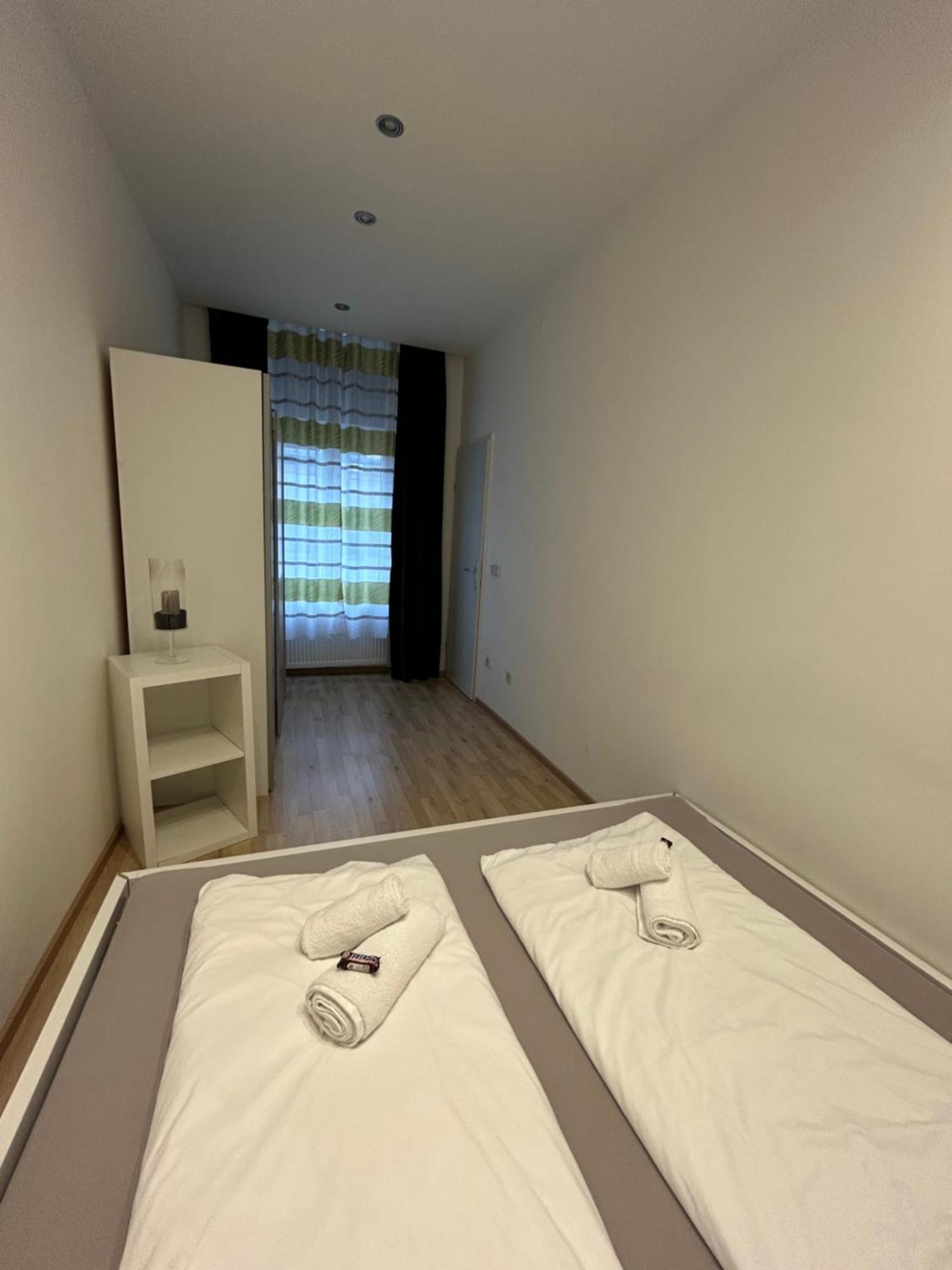 Schoene, Helle Wohnung In Stadtnaehe Відень Екстер'єр фото