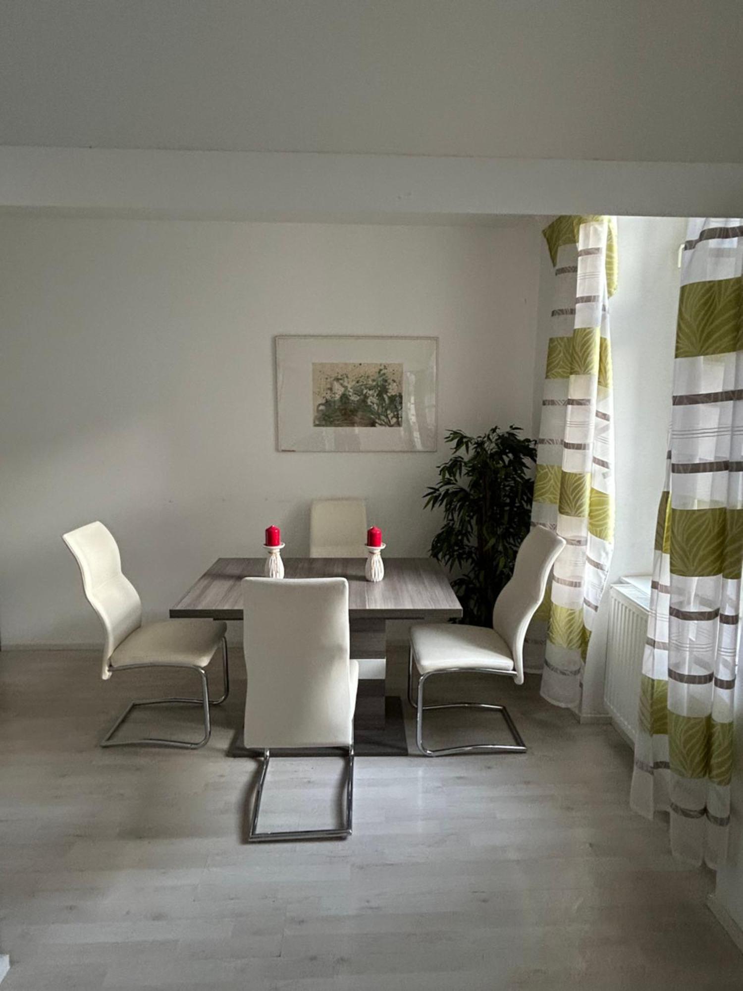 Schoene, Helle Wohnung In Stadtnaehe Відень Екстер'єр фото